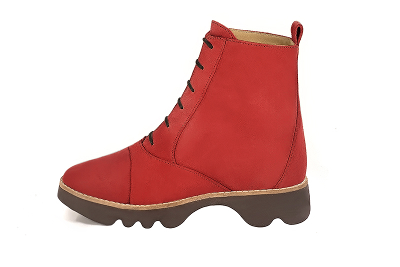 Scarlet red women's ankle boots with laces at the front.. Profile view - Florence KOOIJMAN